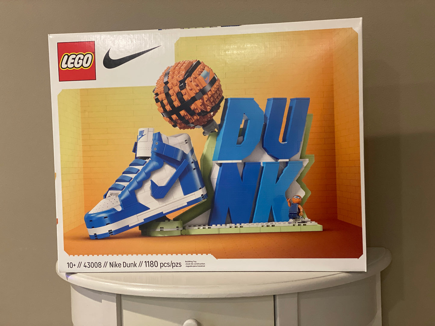 LEGO Nike Dunk Set 43008 New Unopened
