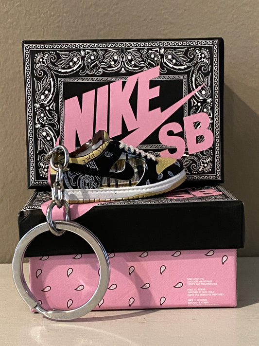 Travis Scott Dunk SB Low 3D Sneaker Keychain with Box