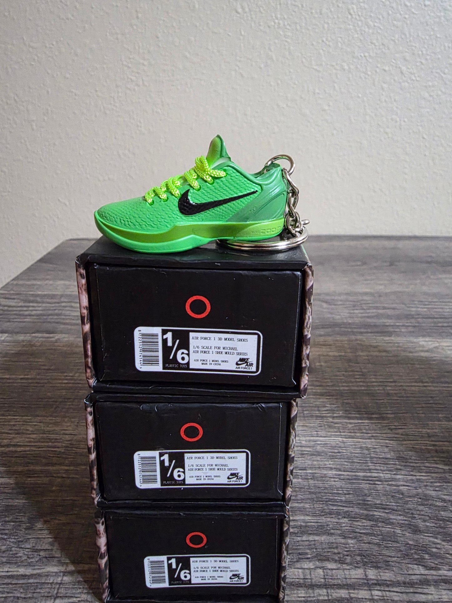 Nike Kobe VI Grinch Mini Sneaker Keychain