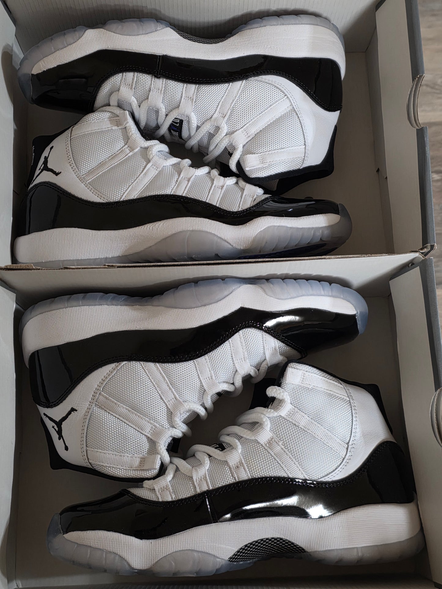 Jordan 11 Concord DS SZ 6.5Y/8W